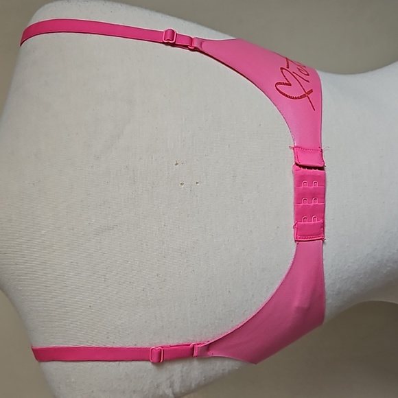 Victoria's secret bra size 34C - Picture 6 of 15